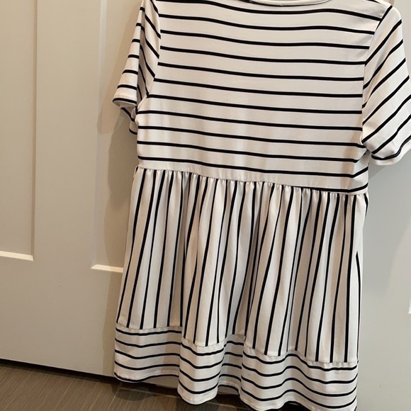 NWOT never worn stripe top - Picture 2 of 3